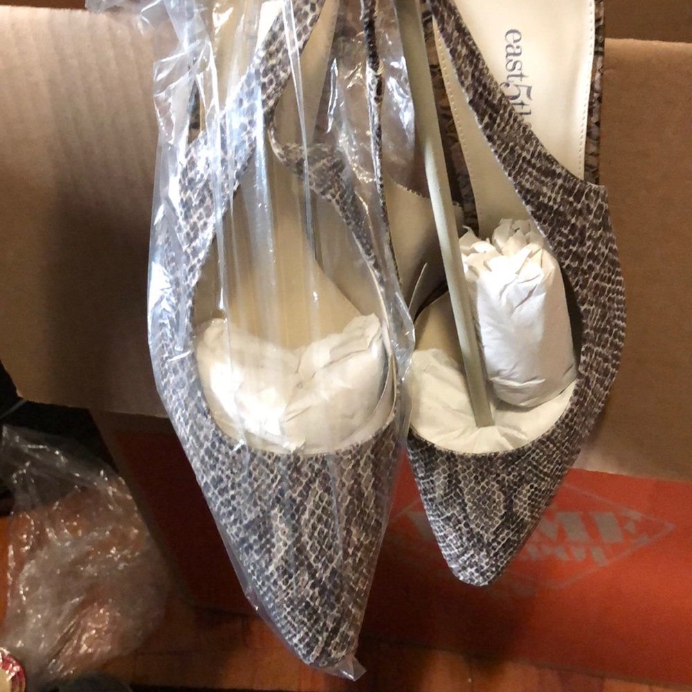 Spring snake shoes - Picture 2 of 3